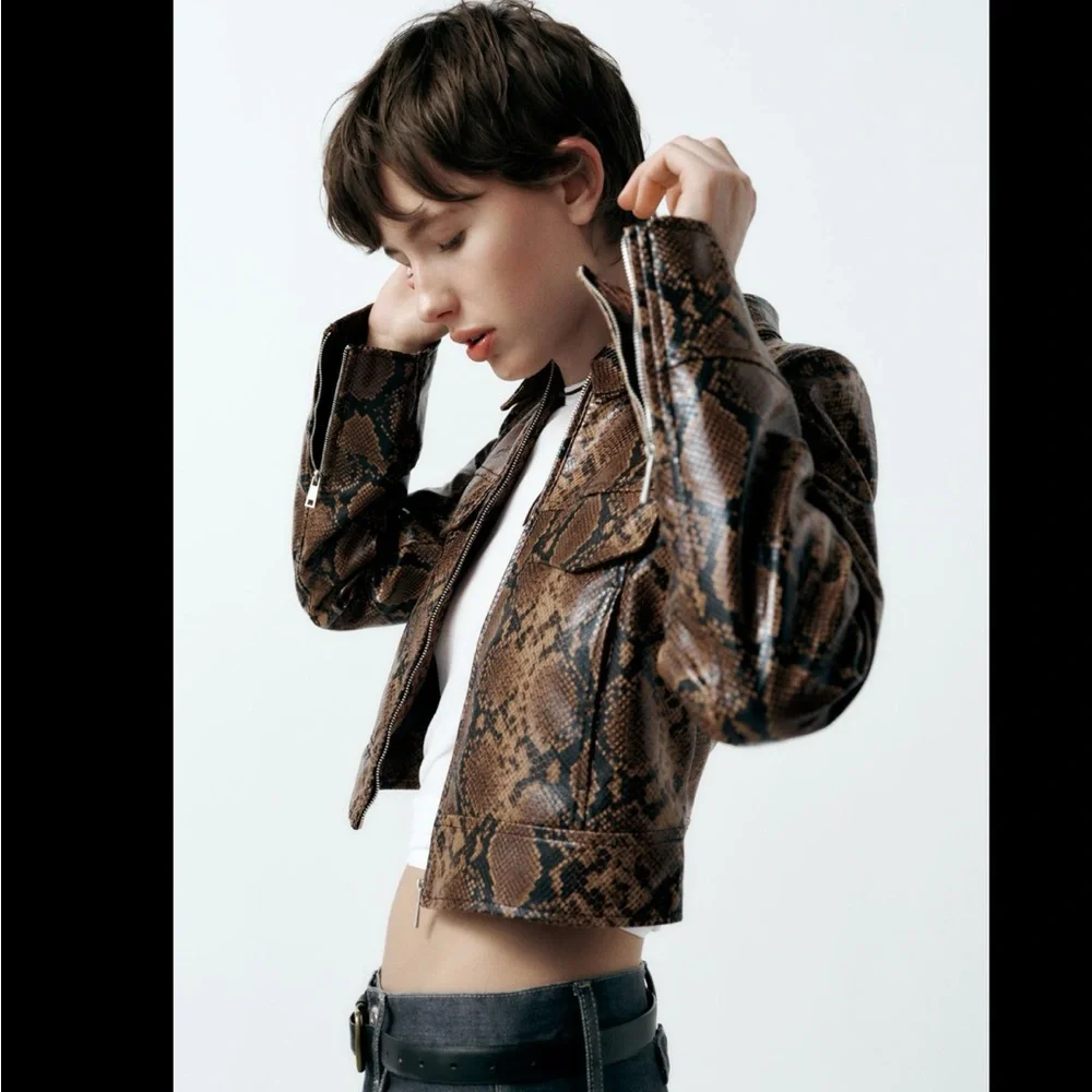 FAUX LEATHER SNAKESKIN PRINT JACKET